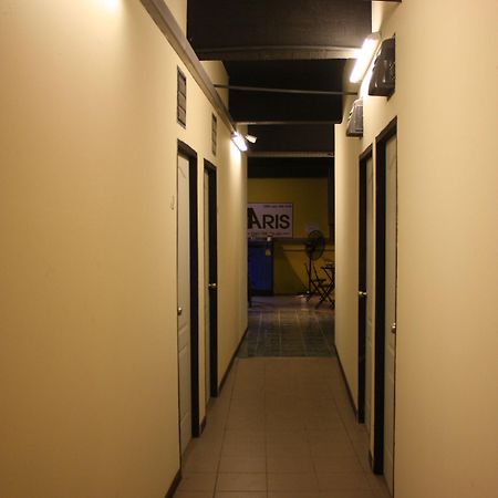 The Mixx Hostel Банкок Екстериор снимка