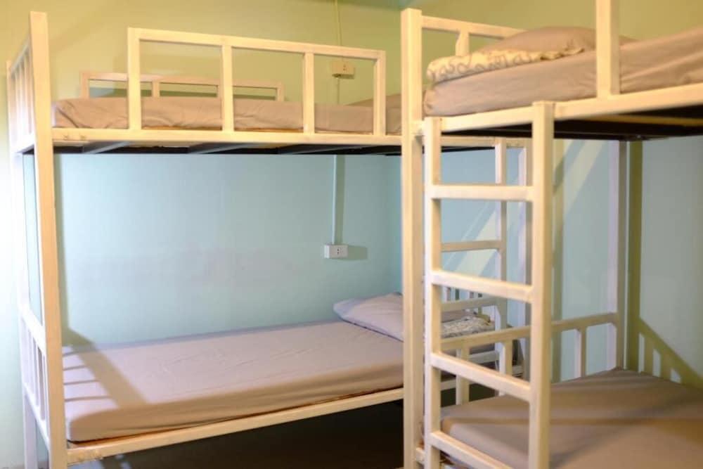 The Mixx Hostel Банкок Екстериор снимка